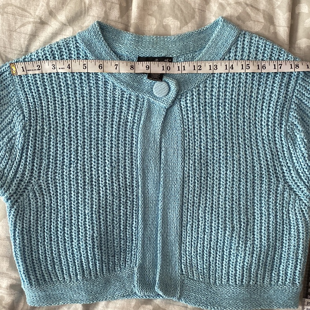 Blue half sweater Super sweet!